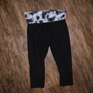 No Boundaries Womens black & white leggings